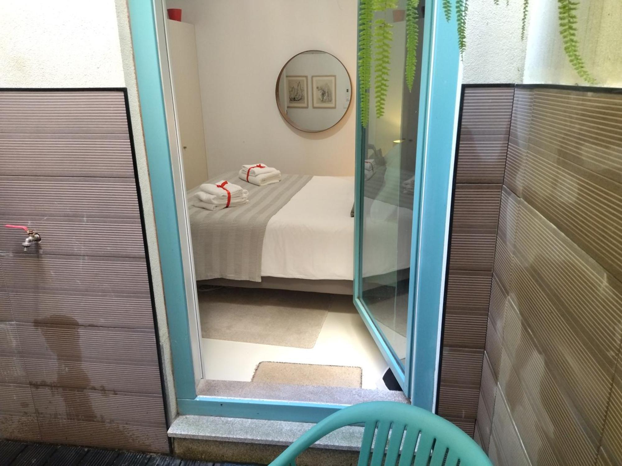 Cais Das Pedras Patio Apartment - With Washer And Dryer Machine Порту Экстерьер фото